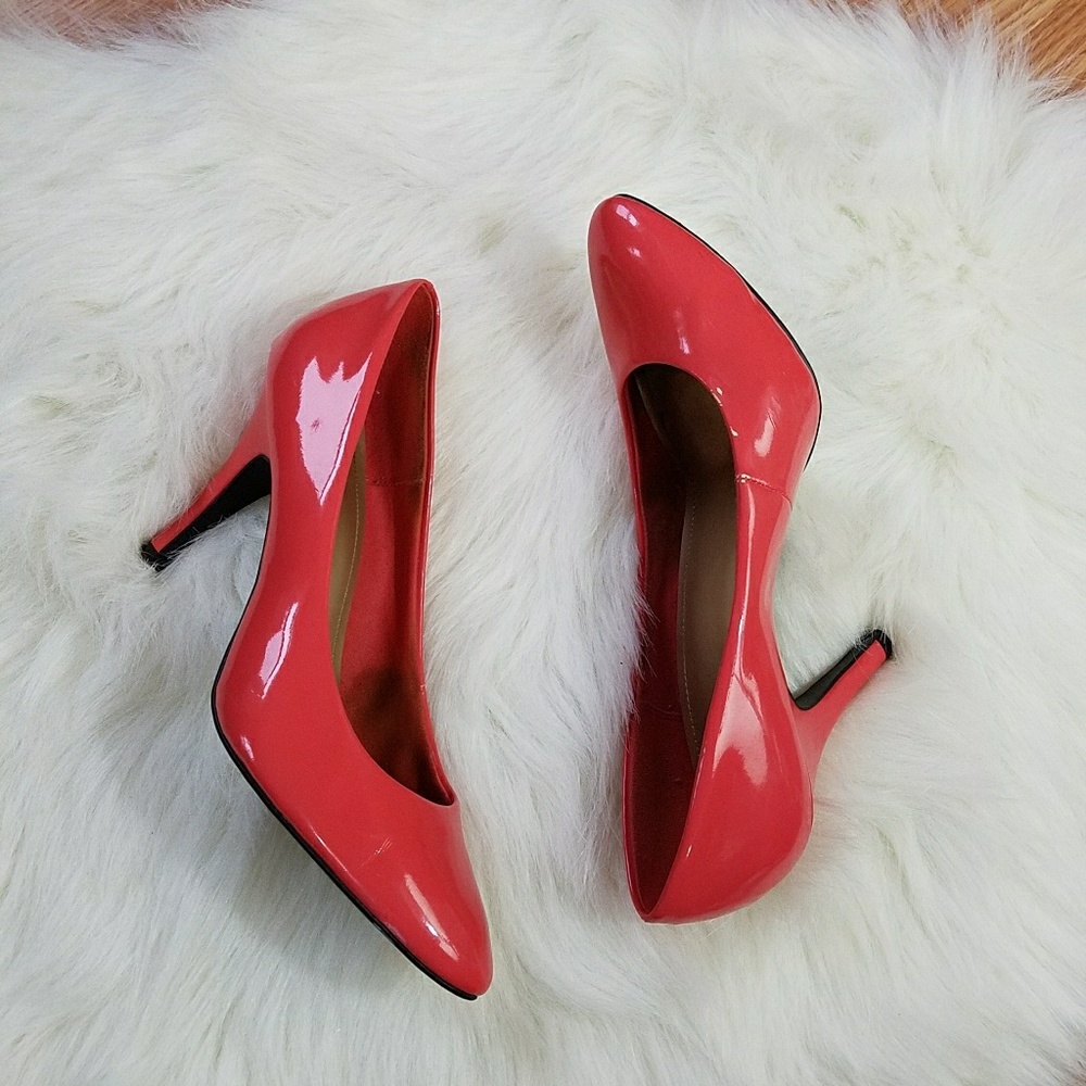 Shiny Salmon Pink High Heel Pumps